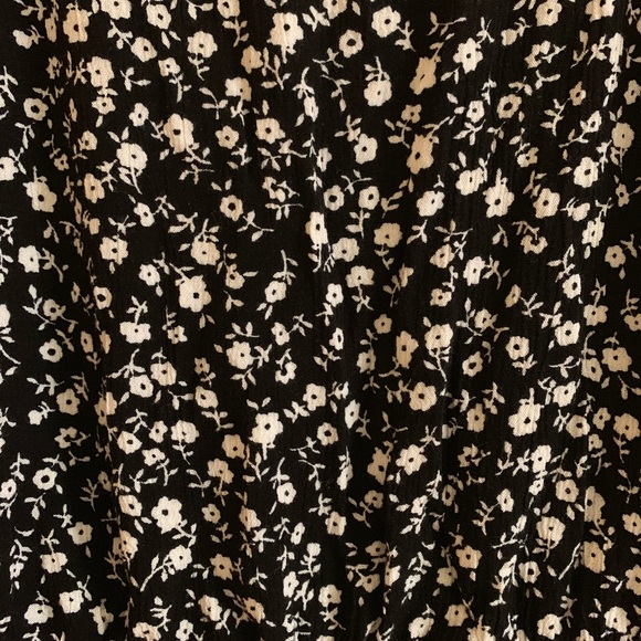 Forever 21 floral dress - Picture 2 of 4